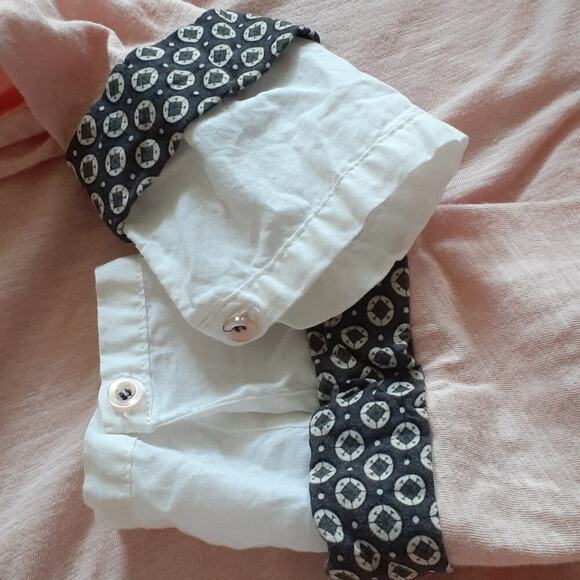 ANTHROPOLOGIE sz S top, little yellow button - Picture 4 of 5